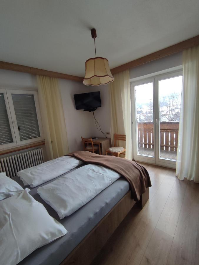 Garni Hattlerhof B&B Brunico Exteriér fotografie