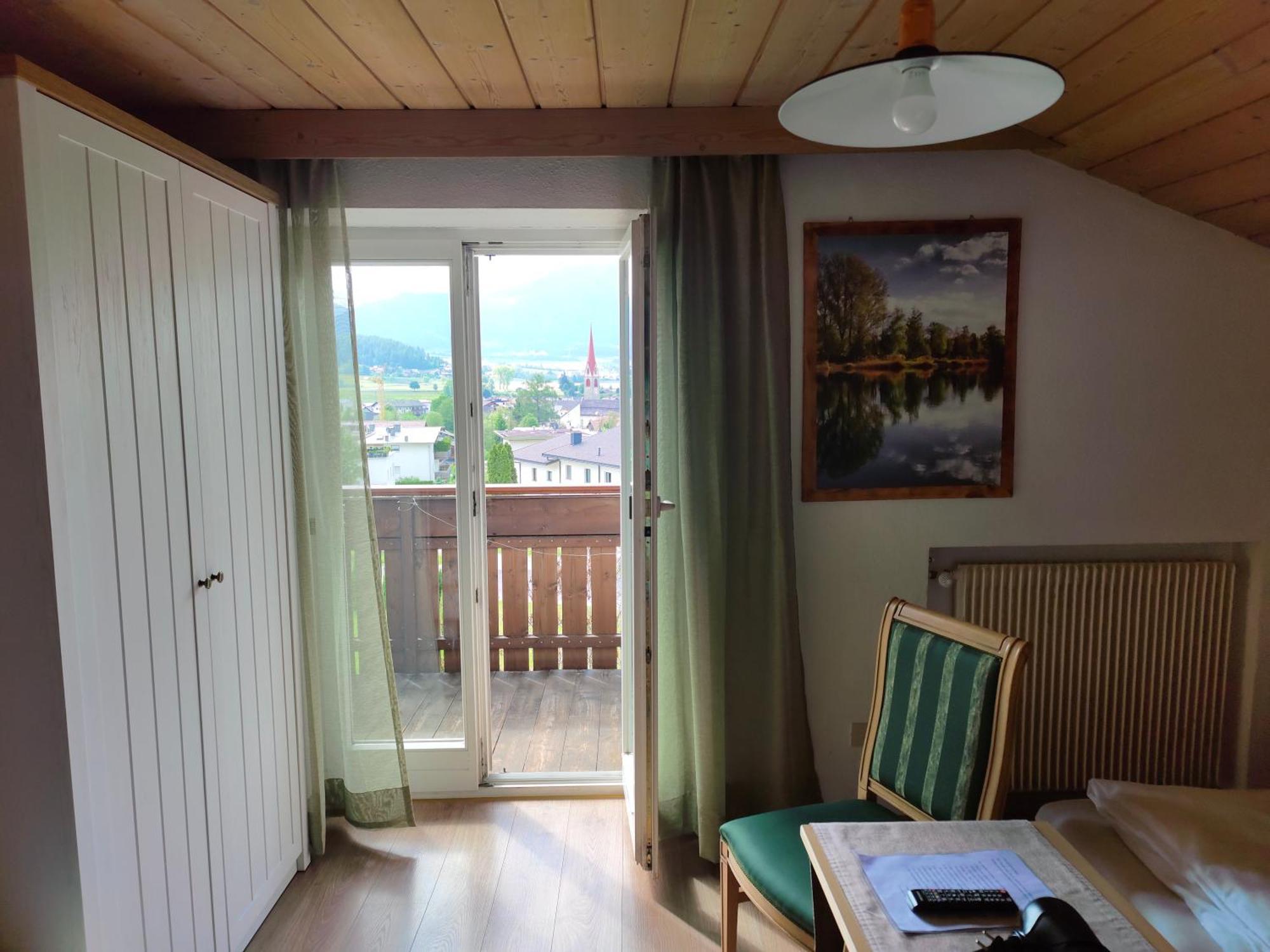 Garni Hattlerhof B&B Brunico Exteriér fotografie