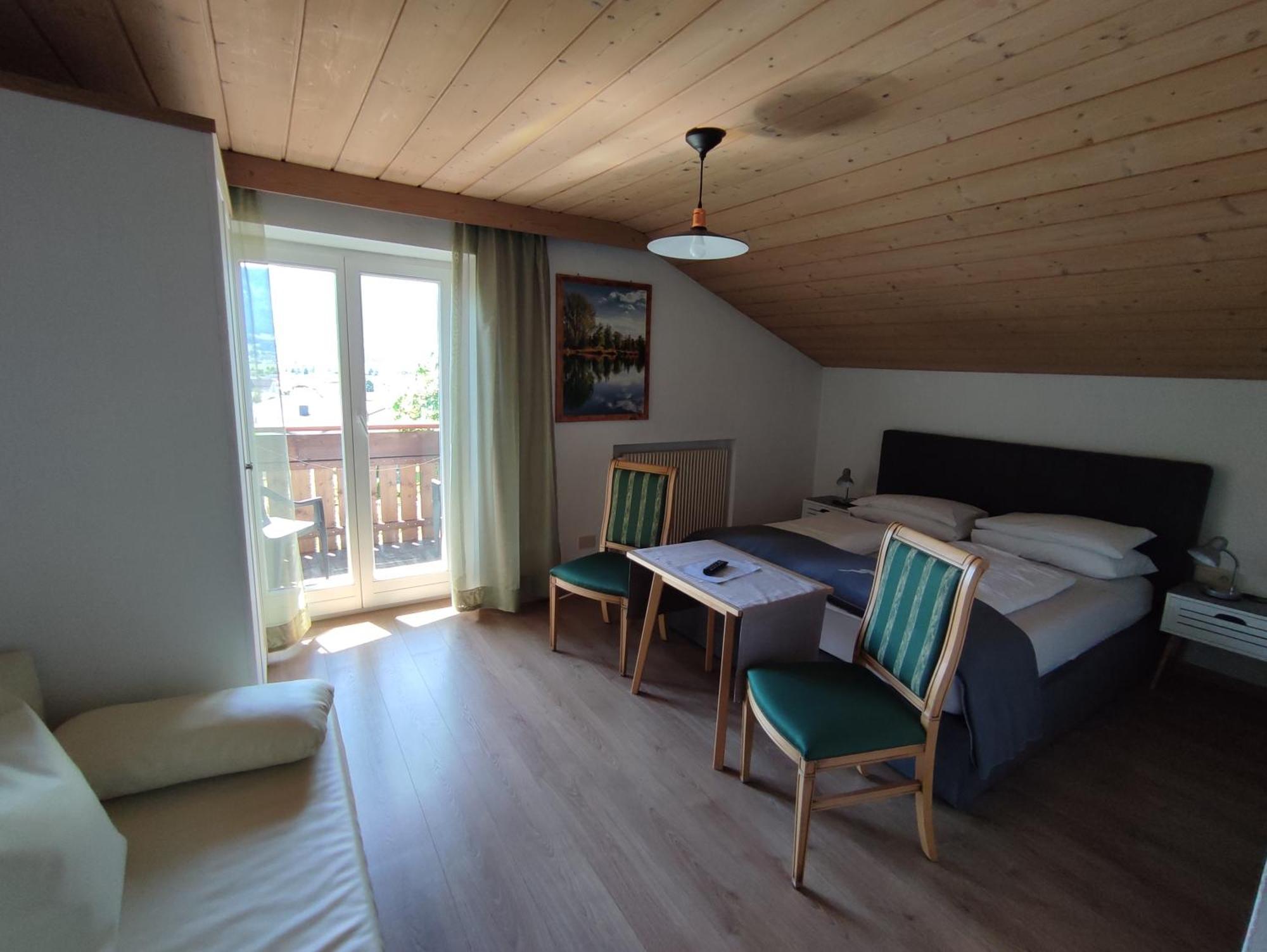 Garni Hattlerhof B&B Brunico Exteriér fotografie