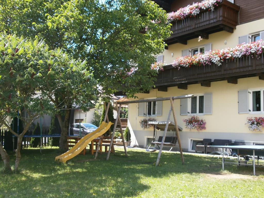 Garni Hattlerhof B&B Brunico Exteriér fotografie
